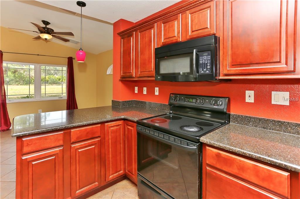 8888 95TH STREET, SEMINOLE, Florida 33777, 3 Bedrooms Bedrooms, 6 Rooms Rooms,2 BathroomsBathrooms,Residential,For sale,95TH,U7847469