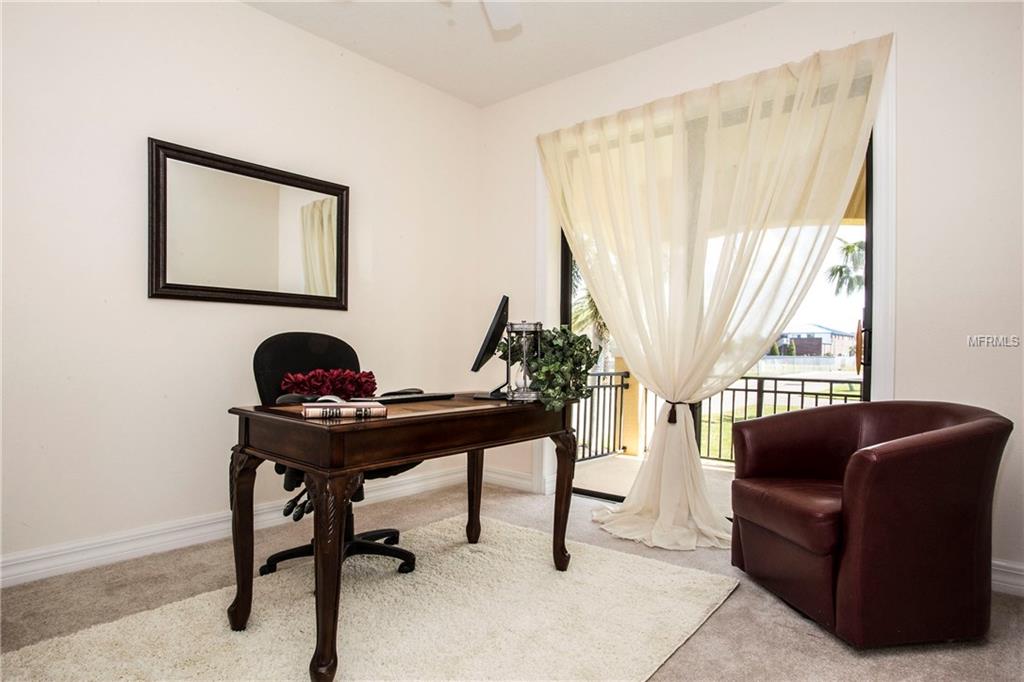 6413 MAYRA SHORES LANE, APOLLO BEACH, Florida 33572, 3 Bedrooms Bedrooms, 13 Rooms Rooms,3 BathroomsBathrooms,Residential,For sale,MAYRA SHORES,T2905422