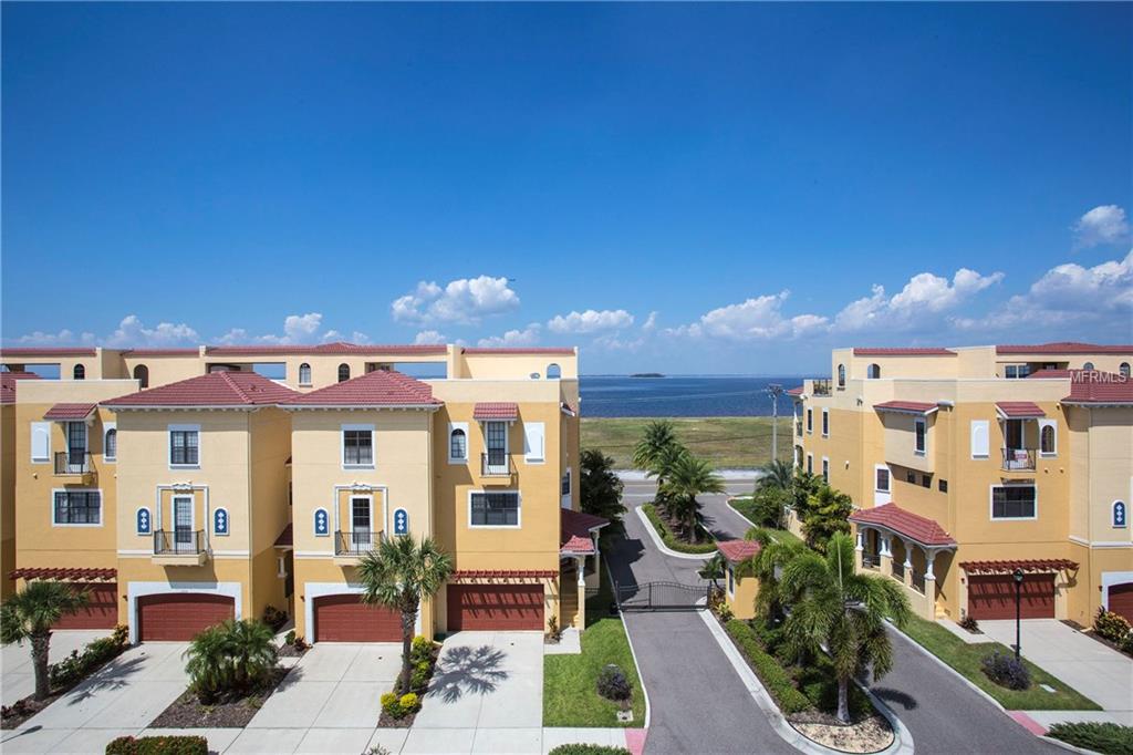 6413 MAYRA SHORES LANE, APOLLO BEACH, Florida 33572, 3 Bedrooms Bedrooms, 13 Rooms Rooms,3 BathroomsBathrooms,Residential,For sale,MAYRA SHORES,T2905422