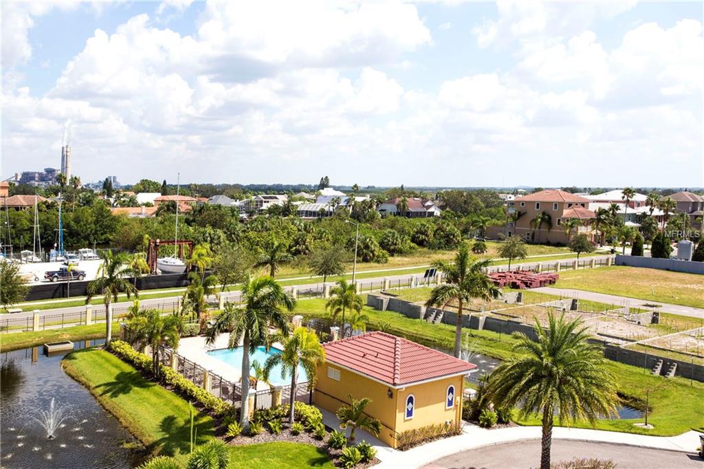 6413 MAYRA SHORES LANE, APOLLO BEACH, Florida 33572, 3 Bedrooms Bedrooms, 13 Rooms Rooms,3 BathroomsBathrooms,Residential,For sale,MAYRA SHORES,T2905422