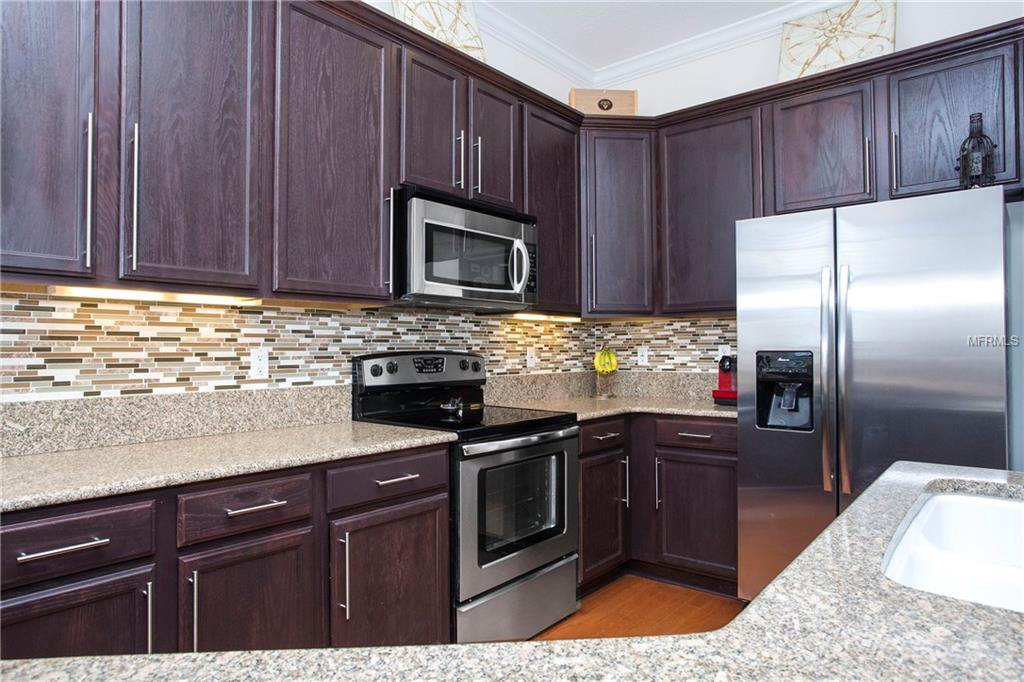 6413 MAYRA SHORES LANE, APOLLO BEACH, Florida 33572, 3 Bedrooms Bedrooms, 13 Rooms Rooms,3 BathroomsBathrooms,Residential,For sale,MAYRA SHORES,T2905422