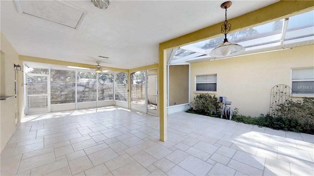 1808 82ND STREET NW, BRADENTON, Florida 34209, 4 Bedrooms Bedrooms, 10 Rooms Rooms,3 BathroomsBathrooms,Residential,For sale,82ND,A4199055