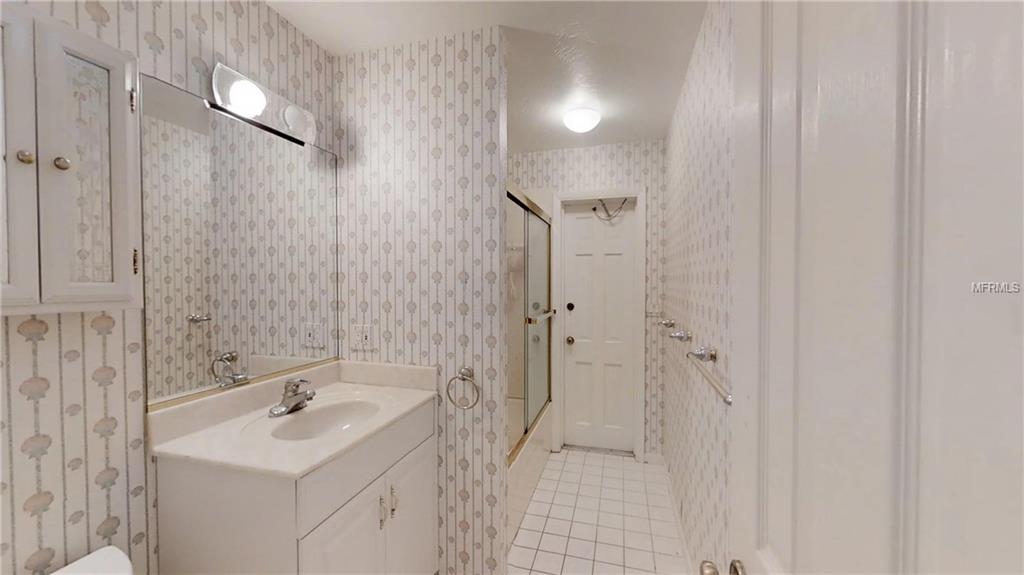 1808 82ND STREET NW, BRADENTON, Florida 34209, 4 Bedrooms Bedrooms, 10 Rooms Rooms,3 BathroomsBathrooms,Residential,For sale,82ND,A4199055