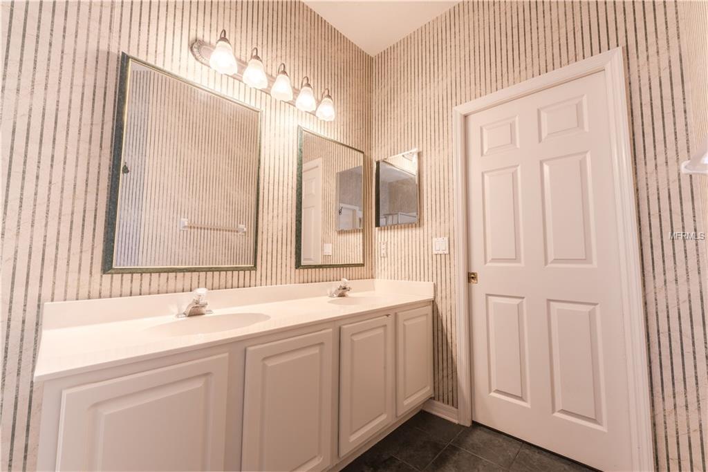 221 WESTMORELAND CIRCLE, KISSIMMEE, Florida 34744, 4 Bedrooms Bedrooms, 4 Rooms Rooms,2 BathroomsBathrooms,Residential,For sale,WESTMORELAND,O5548109