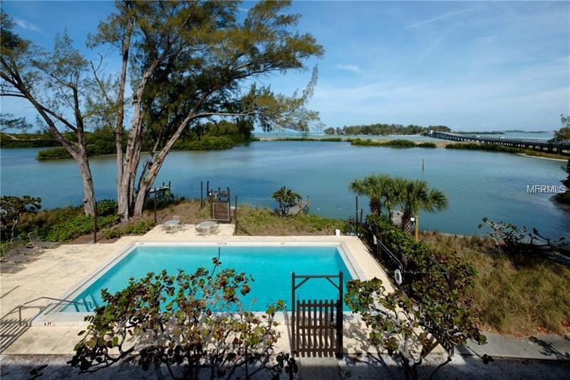 490 N SHORE ROAD, LONGBOAT KEY, Florida 34228, 2 Bedrooms Bedrooms, 8 Rooms Rooms,2 BathroomsBathrooms,Residential,For sale,SHORE,A4203426