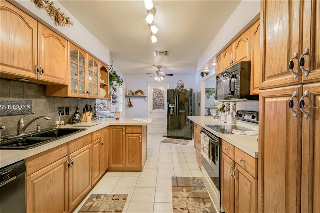 1802 BAYOU GRANDE BOULEVARD NE, SAINT PETERSBURG, Florida 33703, 3 Bedrooms Bedrooms, 6 Rooms Rooms,1 BathroomBathrooms,Residential,For sale,BAYOU GRANDE,U7841692