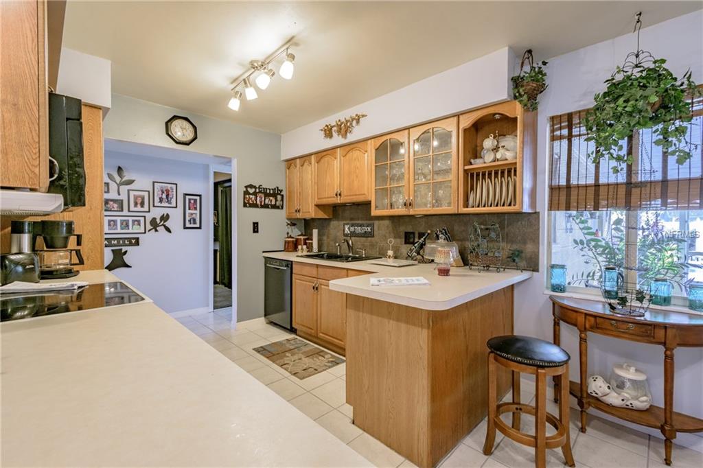 1802 BAYOU GRANDE BOULEVARD NE, SAINT PETERSBURG, Florida 33703, 3 Bedrooms Bedrooms, 6 Rooms Rooms,1 BathroomBathrooms,Residential,For sale,BAYOU GRANDE,U7841692