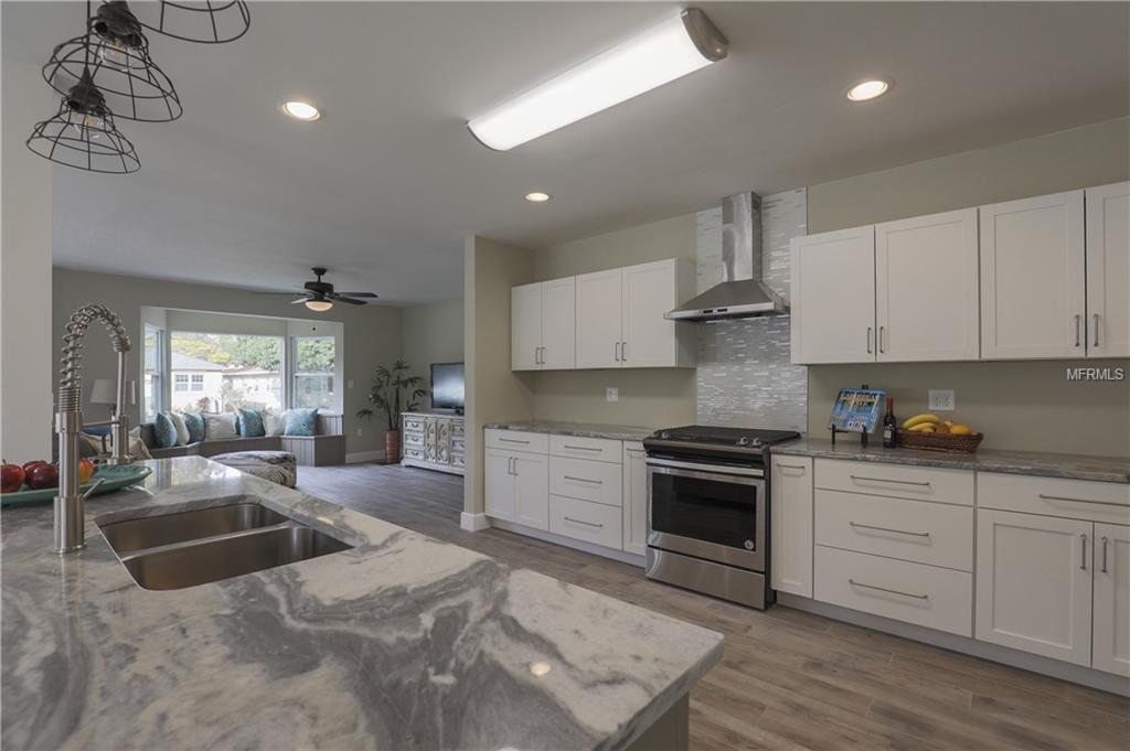 3010 6TH AVENUE N, ST PETERSBURG, Florida 33713, 3 Bedrooms Bedrooms, 4 Rooms Rooms,4 BathroomsBathrooms,Residential,For sale,6TH,U7842618