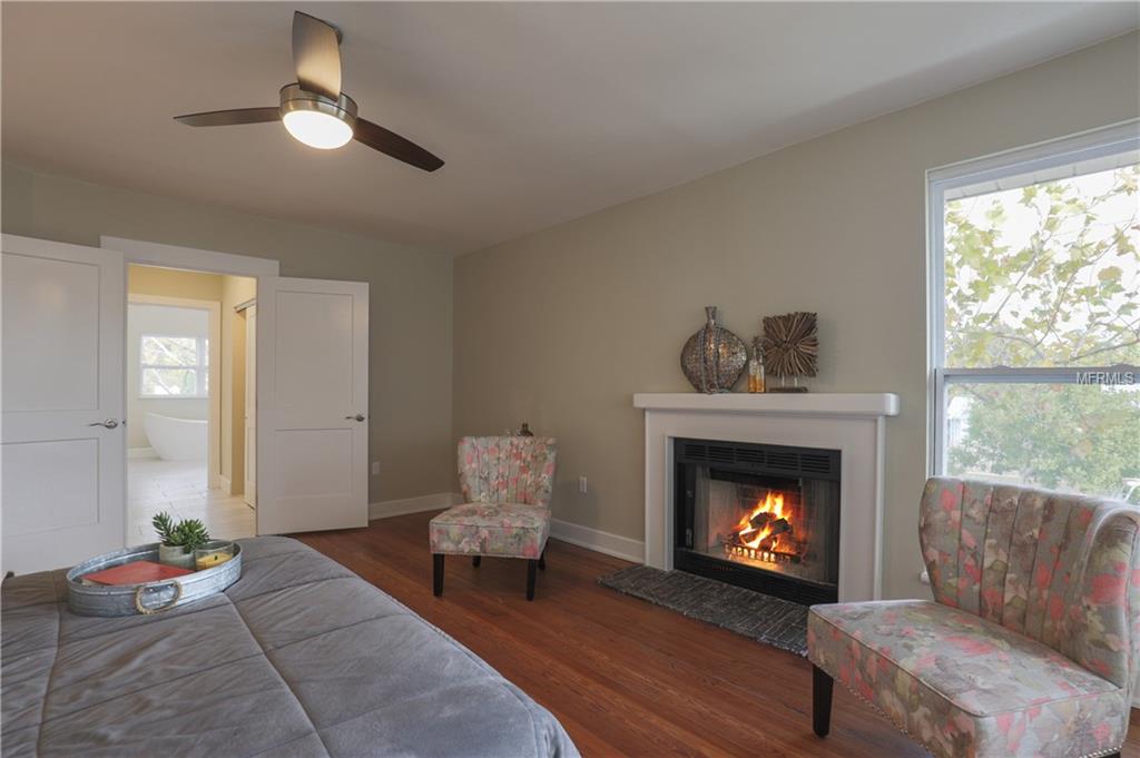 3010 6TH AVENUE N, ST PETERSBURG, Florida 33713, 3 Bedrooms Bedrooms, 4 Rooms Rooms,4 BathroomsBathrooms,Residential,For sale,6TH,U7842618