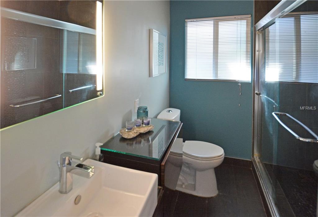 409 SNELL ISLE BOULEVARD NE, ST PETERSBURG, Florida 33704, 3 Bedrooms Bedrooms, 5 Rooms Rooms,3 BathroomsBathrooms,Residential,For sale,SNELL ISLE,U7846490