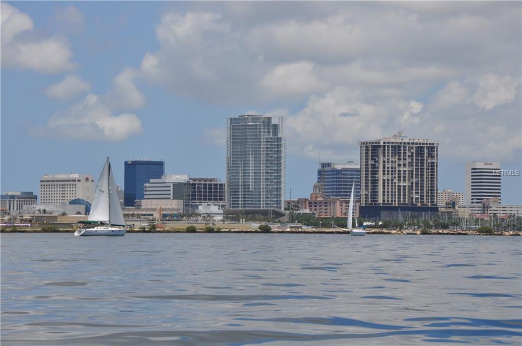 409 SNELL ISLE BOULEVARD NE, ST PETERSBURG, Florida 33704, 3 Bedrooms Bedrooms, 5 Rooms Rooms,3 BathroomsBathrooms,Residential,For sale,SNELL ISLE,U7846490
