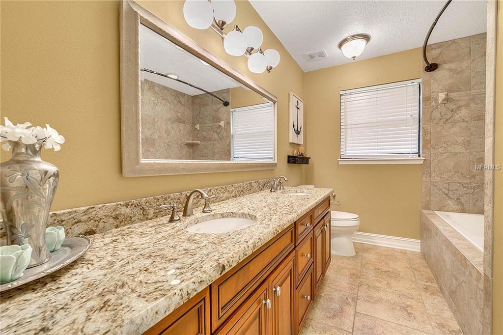 12825 AMBER AVENUE, CLERMONT, Florida 34711, 3 Bedrooms Bedrooms, 9 Rooms Rooms,2 BathroomsBathrooms,Residential,For sale,AMBER,G4852746