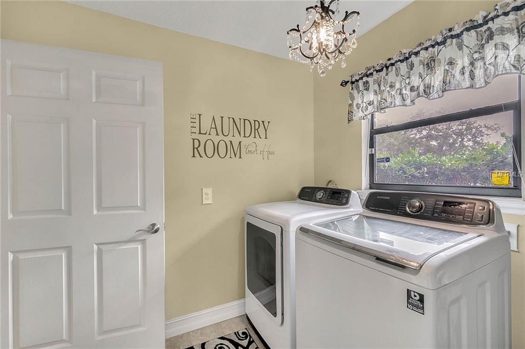 12825 AMBER AVENUE, CLERMONT, Florida 34711, 3 Bedrooms Bedrooms, 9 Rooms Rooms,2 BathroomsBathrooms,Residential,For sale,AMBER,G4852746