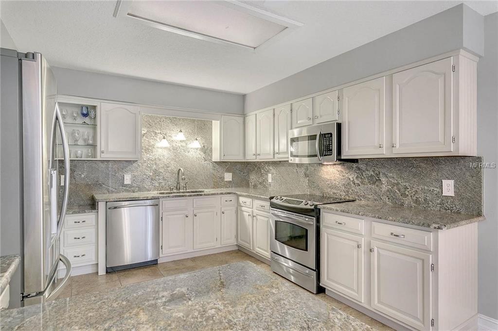 12825 AMBER AVENUE, CLERMONT, Florida 34711, 3 Bedrooms Bedrooms, 9 Rooms Rooms,2 BathroomsBathrooms,Residential,For sale,AMBER,G4852746