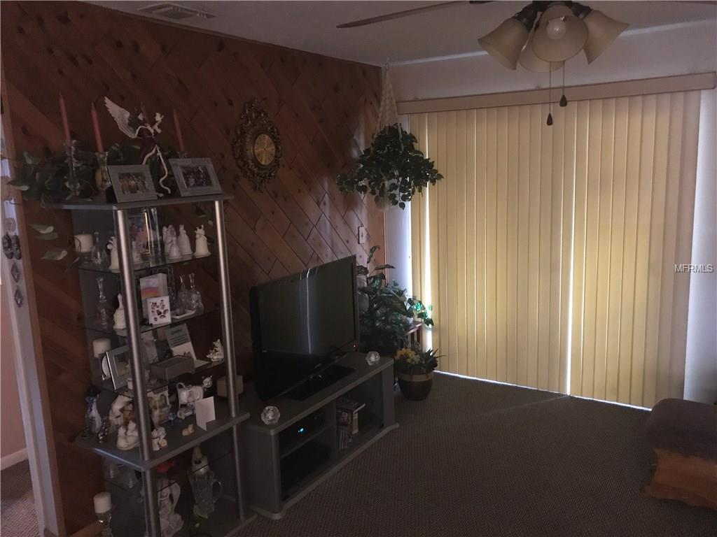 10302 BLUE FIELD COURT, THONOTOSASSA, Florida 33592, 2 Bedrooms Bedrooms, 6 Rooms Rooms,1 BathroomBathrooms,Residential,For sale,BLUE FIELD,T2928339