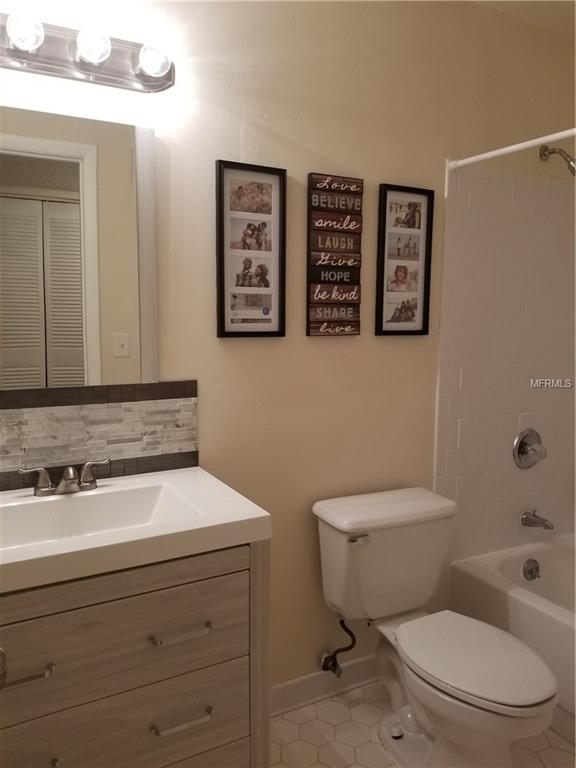 130 E JOHNSON AVENUE, LAKE WALES, Florida 33853, 2 Bedrooms Bedrooms, 4 Rooms Rooms,2 BathroomsBathrooms,Residential,For sale,JOHNSON,U7847611