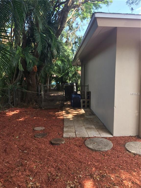 1281 BILTMORE DRIVE, FORT MYERS, Florida 33901, 3 Bedrooms Bedrooms, 5 Rooms Rooms,2 BathroomsBathrooms,Residential,For sale,BILTMORE,U7829711