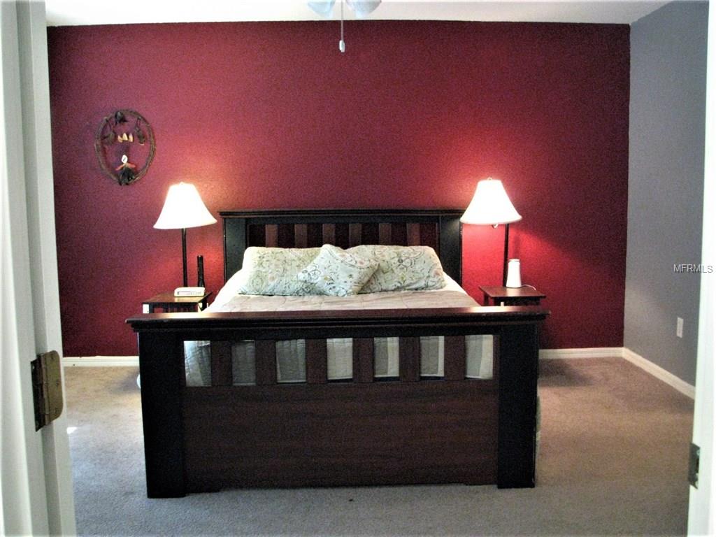 21 SEQUOIA LOOP COURT, OCKLAWAHA, Florida 32179, 3 Bedrooms Bedrooms, 7 Rooms Rooms,2 BathroomsBathrooms,Residential,For sale,SEQUOIA LOOP COURT,G4848371