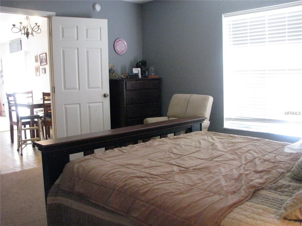 21 SEQUOIA LOOP COURT, OCKLAWAHA, Florida 32179, 3 Bedrooms Bedrooms, 7 Rooms Rooms,2 BathroomsBathrooms,Residential,For sale,SEQUOIA LOOP COURT,G4848371