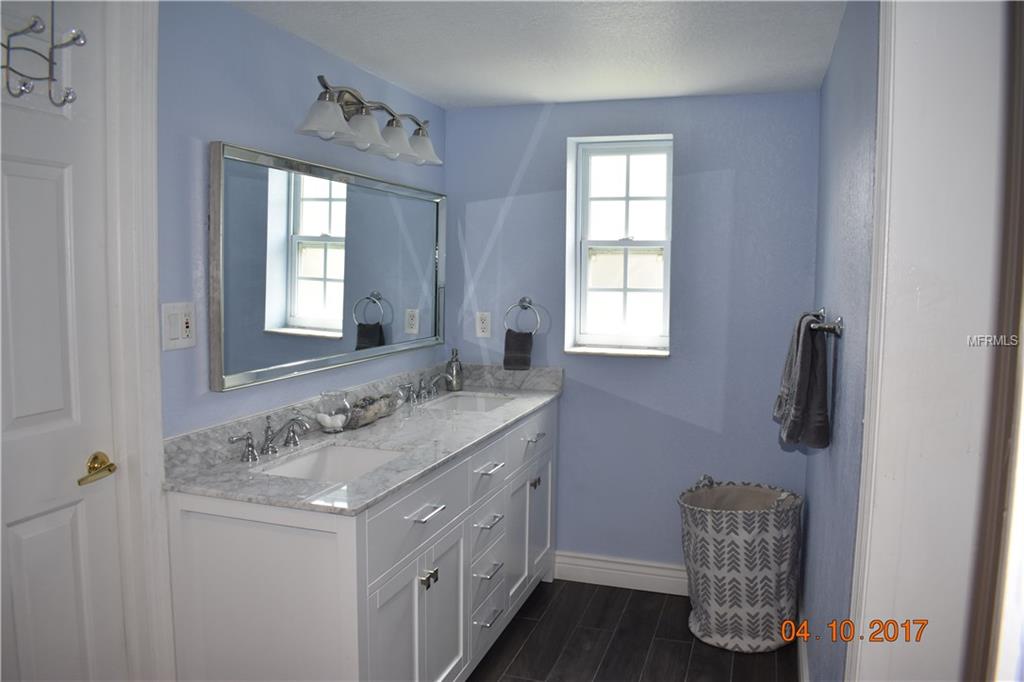 15572 BRISTOL CIRCLE W, CLEARWATER, Florida 33764, 3 Bedrooms Bedrooms, 5 Rooms Rooms,3 BathroomsBathrooms,Residential,For sale,BRISTOL,U7837632