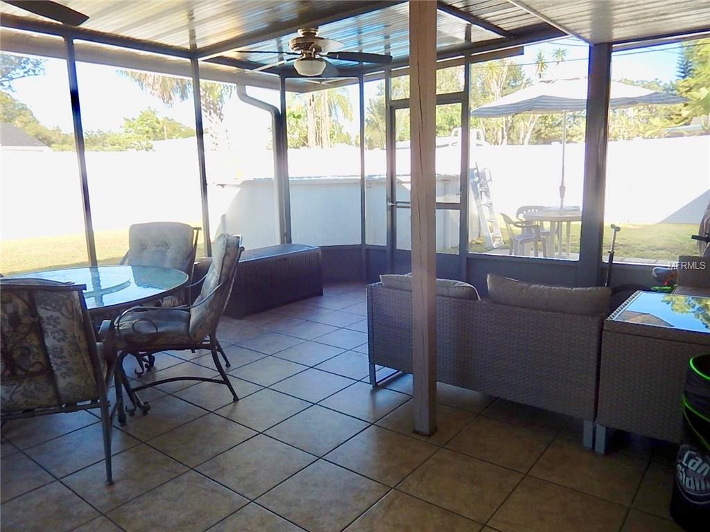 15572 BRISTOL CIRCLE W, CLEARWATER, Florida 33764, 3 Bedrooms Bedrooms, 5 Rooms Rooms,3 BathroomsBathrooms,Residential,For sale,BRISTOL,U7837632