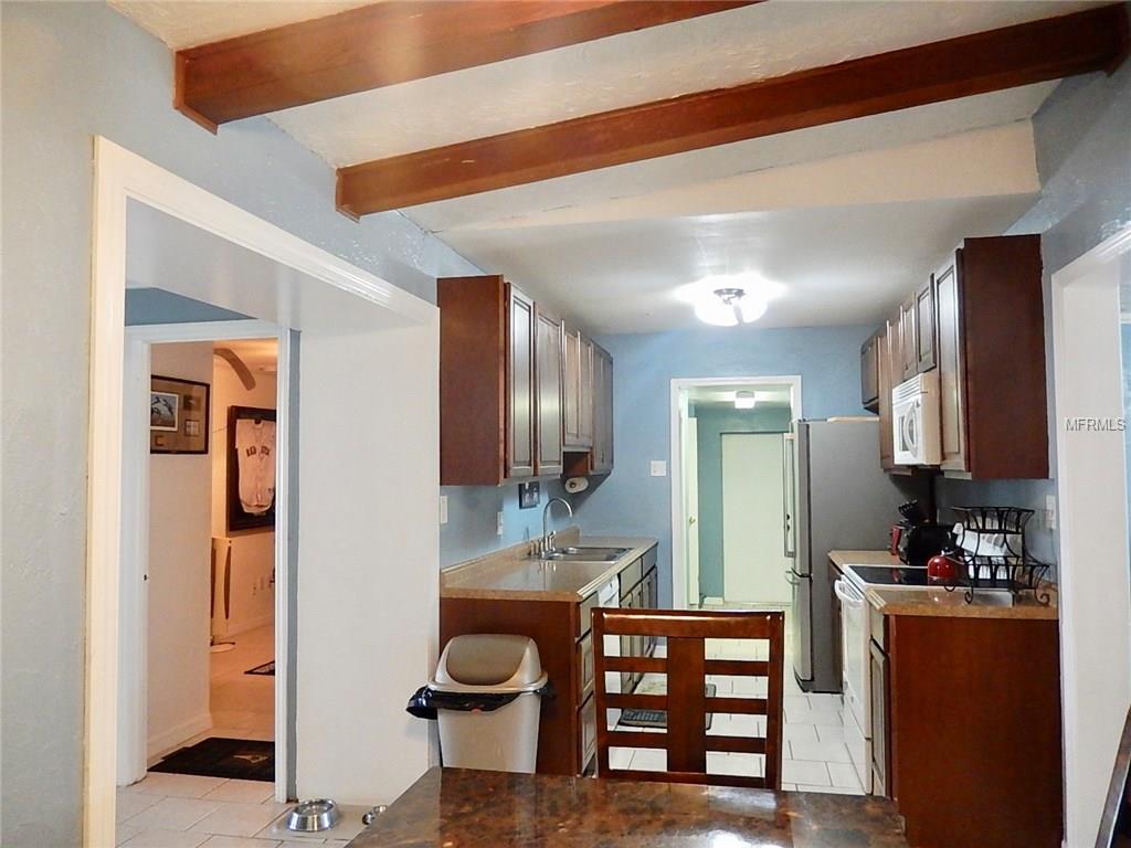 15572 BRISTOL CIRCLE W, CLEARWATER, Florida 33764, 3 Bedrooms Bedrooms, 5 Rooms Rooms,3 BathroomsBathrooms,Residential,For sale,BRISTOL,U7837632