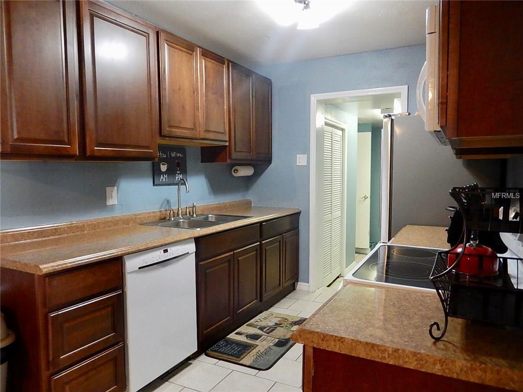 15572 BRISTOL CIRCLE W, CLEARWATER, Florida 33764, 3 Bedrooms Bedrooms, 5 Rooms Rooms,3 BathroomsBathrooms,Residential,For sale,BRISTOL,U7837632