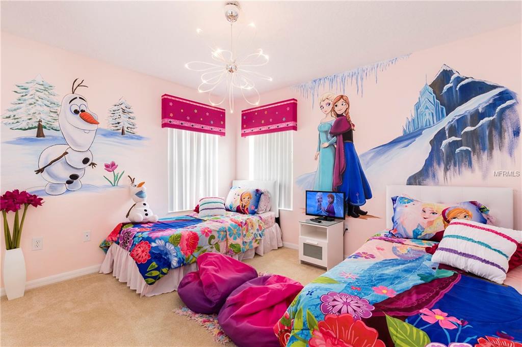 153 MINNIEHAHA CIRCLE, HAINES CITY, Florida 33844, 5 Bedrooms Bedrooms, 9 Rooms Rooms,4 BathroomsBathrooms,Residential,For sale,MINNIEHAHA,S4855277