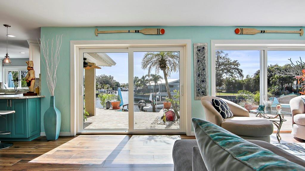 1472 50TH AVENUE NE, ST PETERSBURG, Florida 33703, 3 Bedrooms Bedrooms, 6 Rooms Rooms,2 BathroomsBathrooms,Residential,For sale,50TH,U7845273