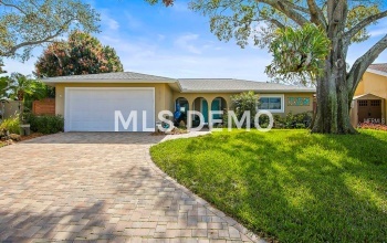 1472 50TH AVENUE NE, ST PETERSBURG, Florida 33703, 3 Bedrooms Bedrooms, 6 Rooms Rooms,2 BathroomsBathrooms,Residential,For sale,50TH,U7845273