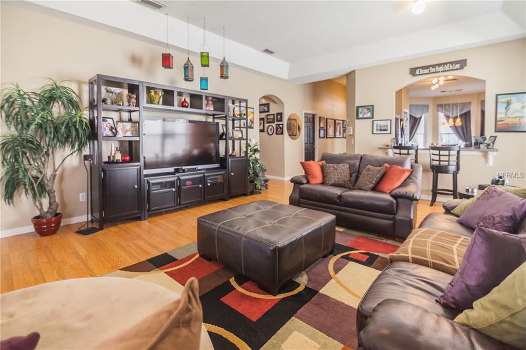 1632 WAKEFIELD DRIVE, BRANDON, Florida 33511, 3 Bedrooms Bedrooms, 3 Rooms Rooms,2 BathroomsBathrooms,Residential,For sale,WAKEFIELD,T2926184