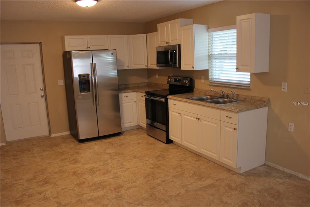 1218 7TH STREET W, BRADENTON, Florida 34205, 3 Bedrooms Bedrooms, 5 Rooms Rooms,2 BathroomsBathrooms,Residential,For sale,7TH,A4209214