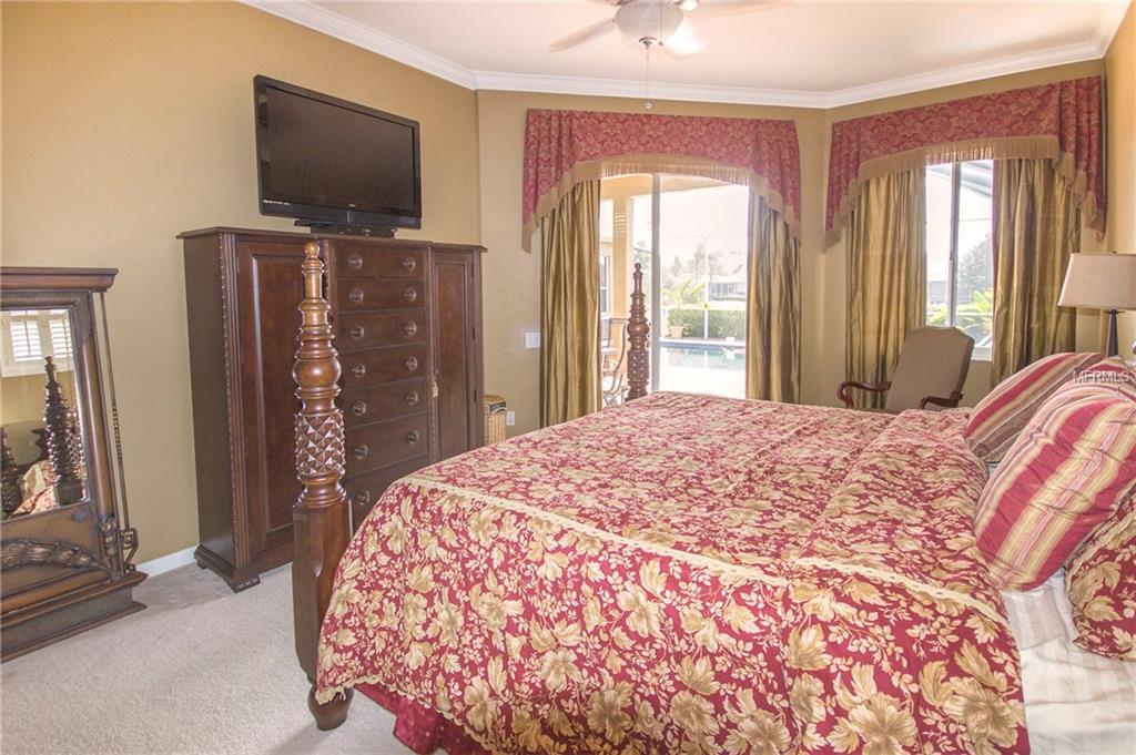 10211 WATERSIDE OAKS DRIVE, TAMPA, Florida 33647, 5 Bedrooms Bedrooms, 9 Rooms Rooms,4 BathroomsBathrooms,Residential,For sale,WATERSIDE OAKS,T2928211