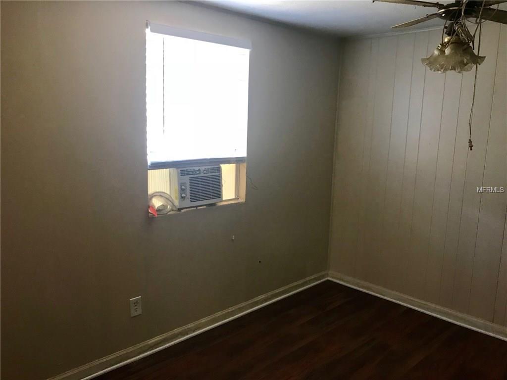 10438 VALENCIA ROAD, SEMINOLE, Florida 33772, 3 Bedrooms Bedrooms, 8 Rooms Rooms,1 BathroomBathrooms,Residential,For sale,VALENCIA,U7847612