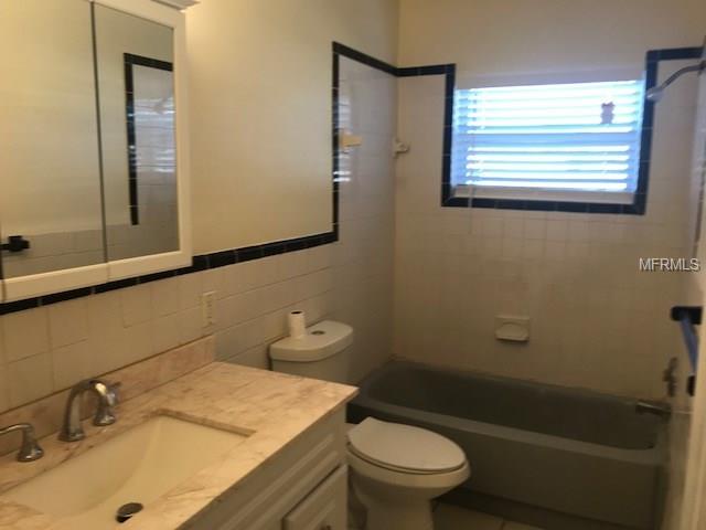 10438 VALENCIA ROAD, SEMINOLE, Florida 33772, 3 Bedrooms Bedrooms, 8 Rooms Rooms,1 BathroomBathrooms,Residential,For sale,VALENCIA,U7847612