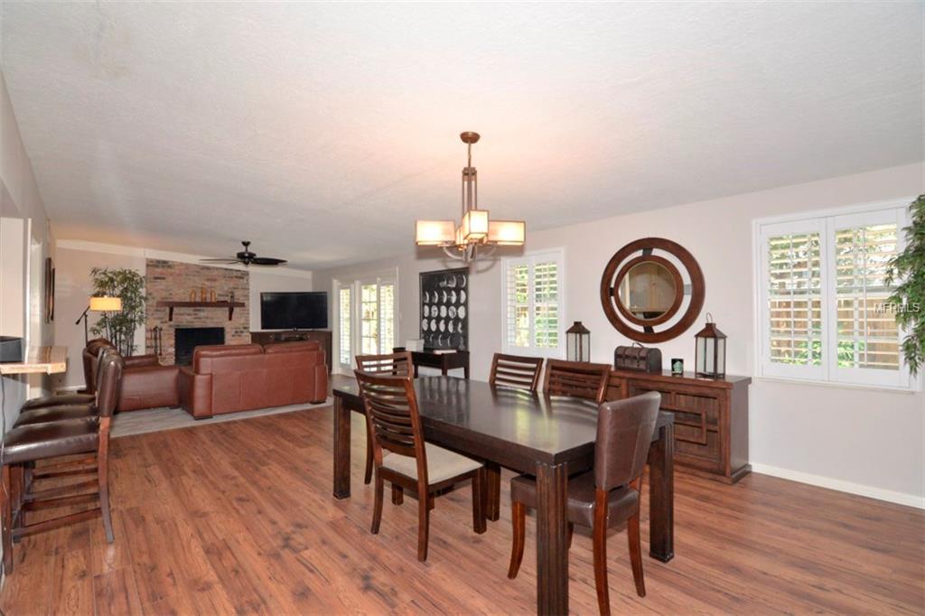 970 MOJAVE TRAIL, MAITLAND, Florida 32751, 4 Bedrooms Bedrooms, 5 Rooms Rooms,2 BathroomsBathrooms,Residential,For sale,MOJAVE,O5541970