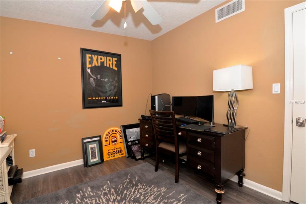 970 MOJAVE TRAIL, MAITLAND, Florida 32751, 4 Bedrooms Bedrooms, 5 Rooms Rooms,2 BathroomsBathrooms,Residential,For sale,MOJAVE,O5541970