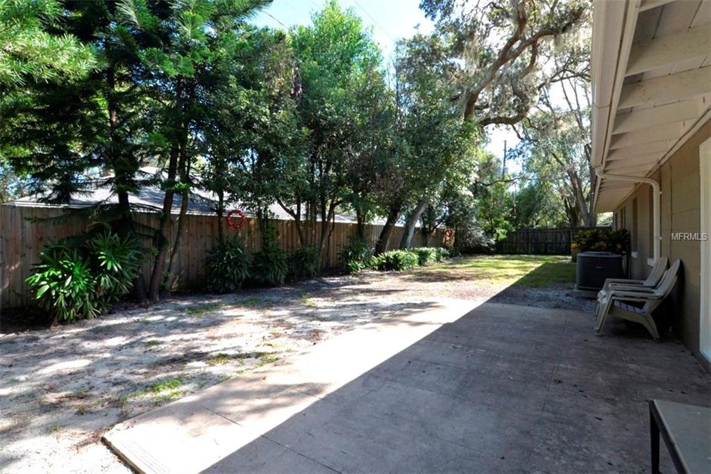 970 MOJAVE TRAIL, MAITLAND, Florida 32751, 4 Bedrooms Bedrooms, 5 Rooms Rooms,2 BathroomsBathrooms,Residential,For sale,MOJAVE,O5541970