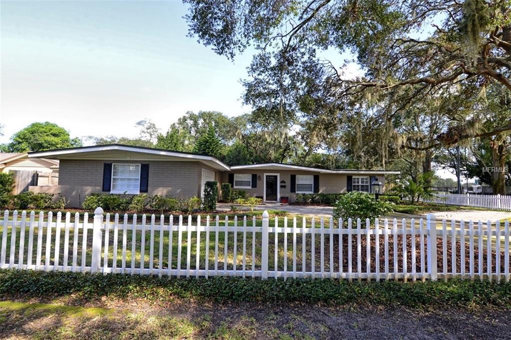 970 MOJAVE TRAIL, MAITLAND, Florida 32751, 4 Bedrooms Bedrooms, 5 Rooms Rooms,2 BathroomsBathrooms,Residential,For sale,MOJAVE,O5541970