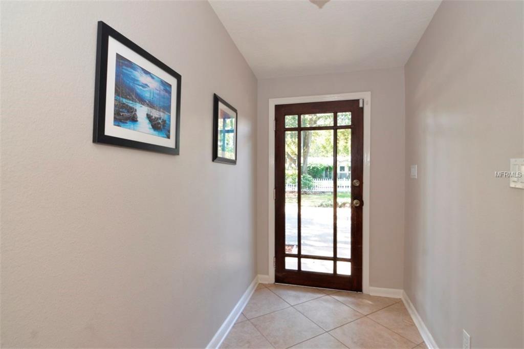 970 MOJAVE TRAIL, MAITLAND, Florida 32751, 4 Bedrooms Bedrooms, 5 Rooms Rooms,2 BathroomsBathrooms,Residential,For sale,MOJAVE,O5541970