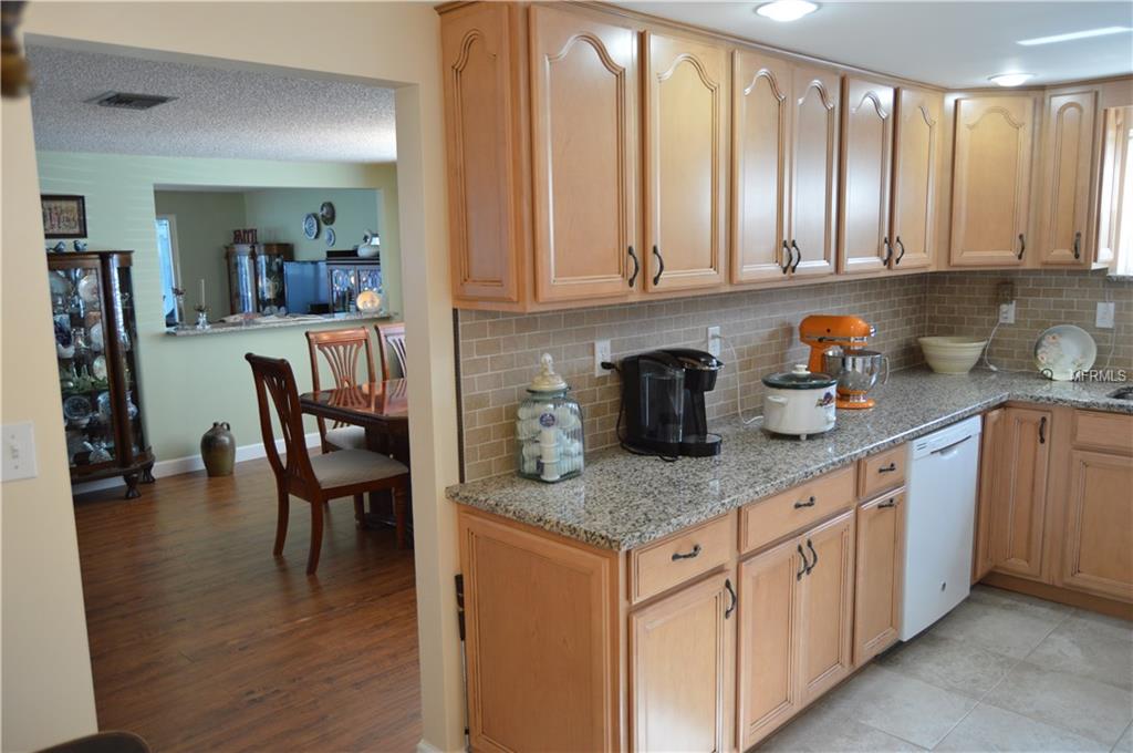 4152 STAR ISLAND DRIVE, HOLIDAY, Florida 34691, 2 Bedrooms Bedrooms, 5 Rooms Rooms,2 BathroomsBathrooms,Residential,For sale,STAR ISLAND,T2916747