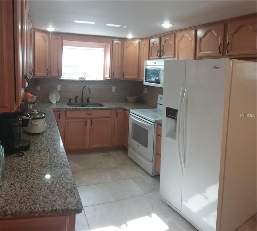 4152 STAR ISLAND DRIVE, HOLIDAY, Florida 34691, 2 Bedrooms Bedrooms, 5 Rooms Rooms,2 BathroomsBathrooms,Residential,For sale,STAR ISLAND,T2916747