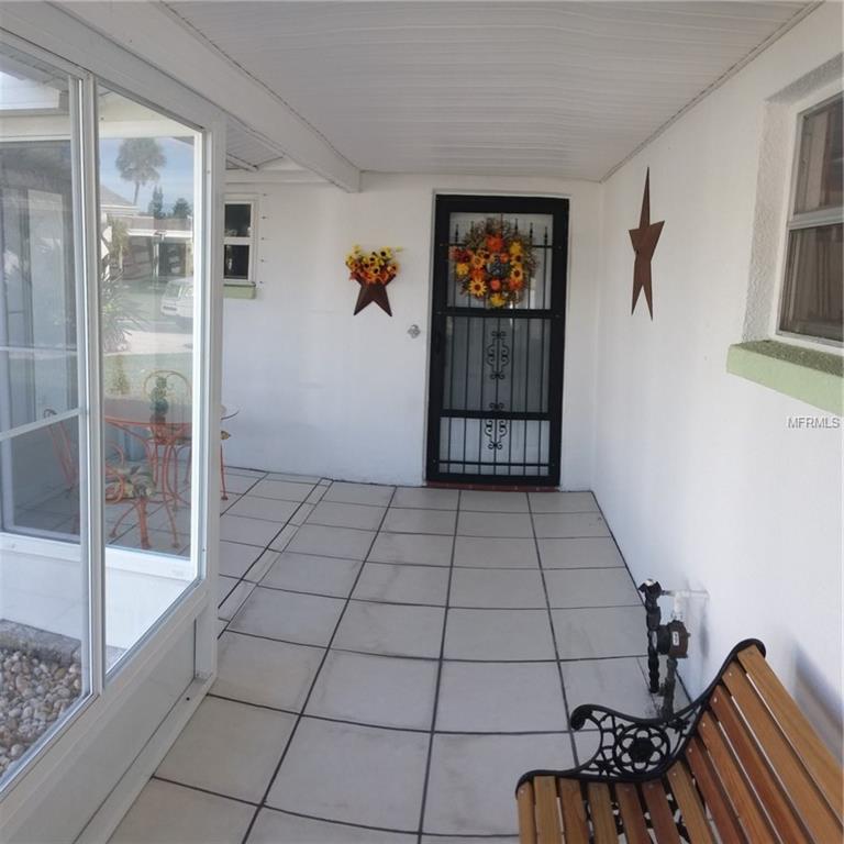 4152 STAR ISLAND DRIVE, HOLIDAY, Florida 34691, 2 Bedrooms Bedrooms, 5 Rooms Rooms,2 BathroomsBathrooms,Residential,For sale,STAR ISLAND,T2916747