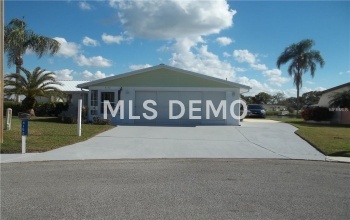 4152 STAR ISLAND DRIVE, HOLIDAY, Florida 34691, 2 Bedrooms Bedrooms, 5 Rooms Rooms,2 BathroomsBathrooms,Residential,For sale,STAR ISLAND,T2916747