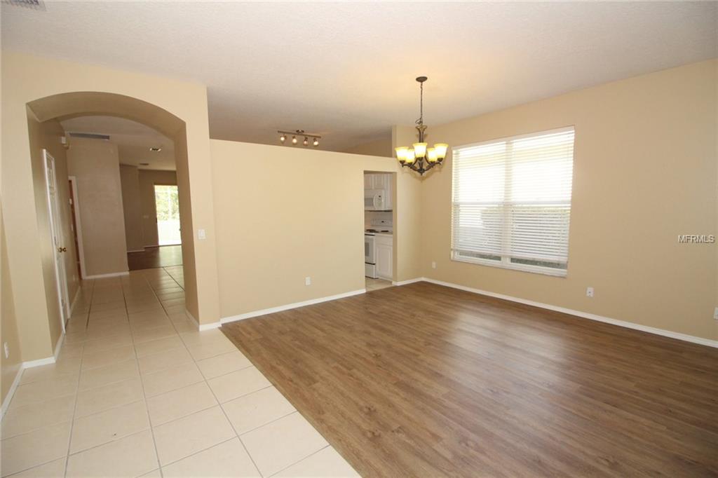 106 PEREGRINE COURT, WINTER SPRINGS, Florida 32708, 3 Bedrooms Bedrooms, 7 Rooms Rooms,2 BathroomsBathrooms,Residential,For sale,PEREGRINE,O5552178