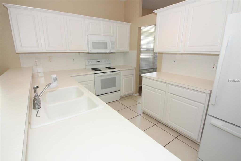 106 PEREGRINE COURT, WINTER SPRINGS, Florida 32708, 3 Bedrooms Bedrooms, 7 Rooms Rooms,2 BathroomsBathrooms,Residential,For sale,PEREGRINE,O5552178