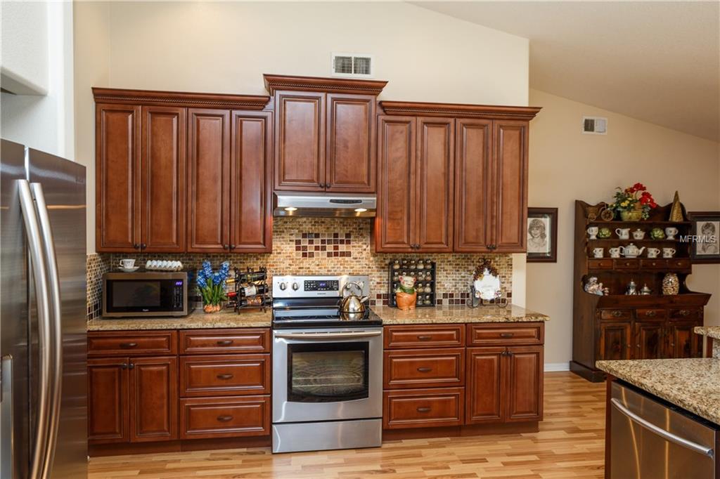 7032 HIAWASSEE OVERLOOK DRIVE, ORLANDO, Florida 32835, 4 Bedrooms Bedrooms, 8 Rooms Rooms,2 BathroomsBathrooms,Residential,For sale,HIAWASSEE OVERLOOK,O5555183