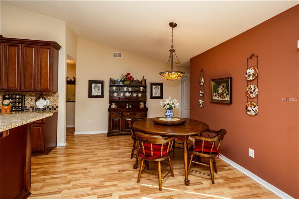 7032 HIAWASSEE OVERLOOK DRIVE, ORLANDO, Florida 32835, 4 Bedrooms Bedrooms, 8 Rooms Rooms,2 BathroomsBathrooms,Residential,For sale,HIAWASSEE OVERLOOK,O5555183