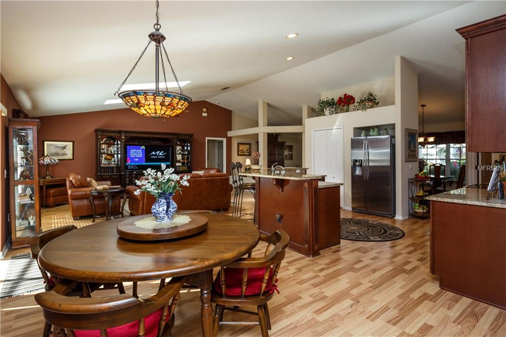 7032 HIAWASSEE OVERLOOK DRIVE, ORLANDO, Florida 32835, 4 Bedrooms Bedrooms, 8 Rooms Rooms,2 BathroomsBathrooms,Residential,For sale,HIAWASSEE OVERLOOK,O5555183