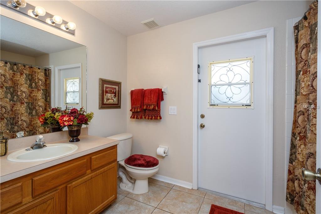 7032 HIAWASSEE OVERLOOK DRIVE, ORLANDO, Florida 32835, 4 Bedrooms Bedrooms, 8 Rooms Rooms,2 BathroomsBathrooms,Residential,For sale,HIAWASSEE OVERLOOK,O5555183